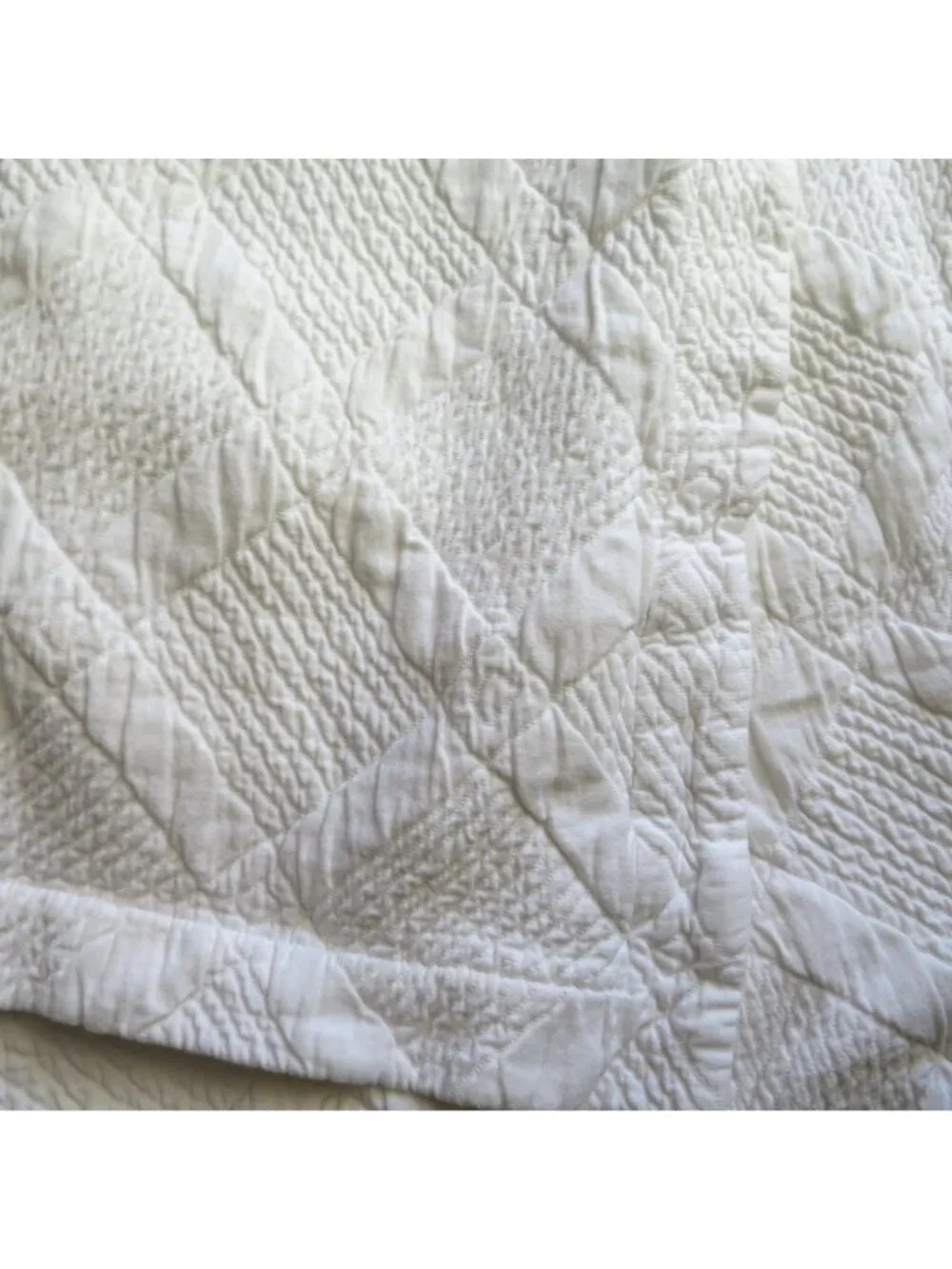 Pottery Barn White Quilted Cotton King Size Pillow Sham Pair 20